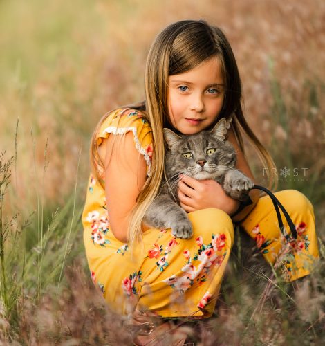Girl and cat photo3